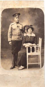 Фотография зауряд-прапорщика 14-го Финляндского стрелкового полка с супругой.