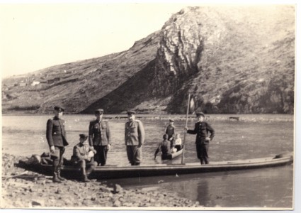 Фотография Советских военнослужащих.