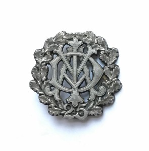 Нагрудный знак, Европа.